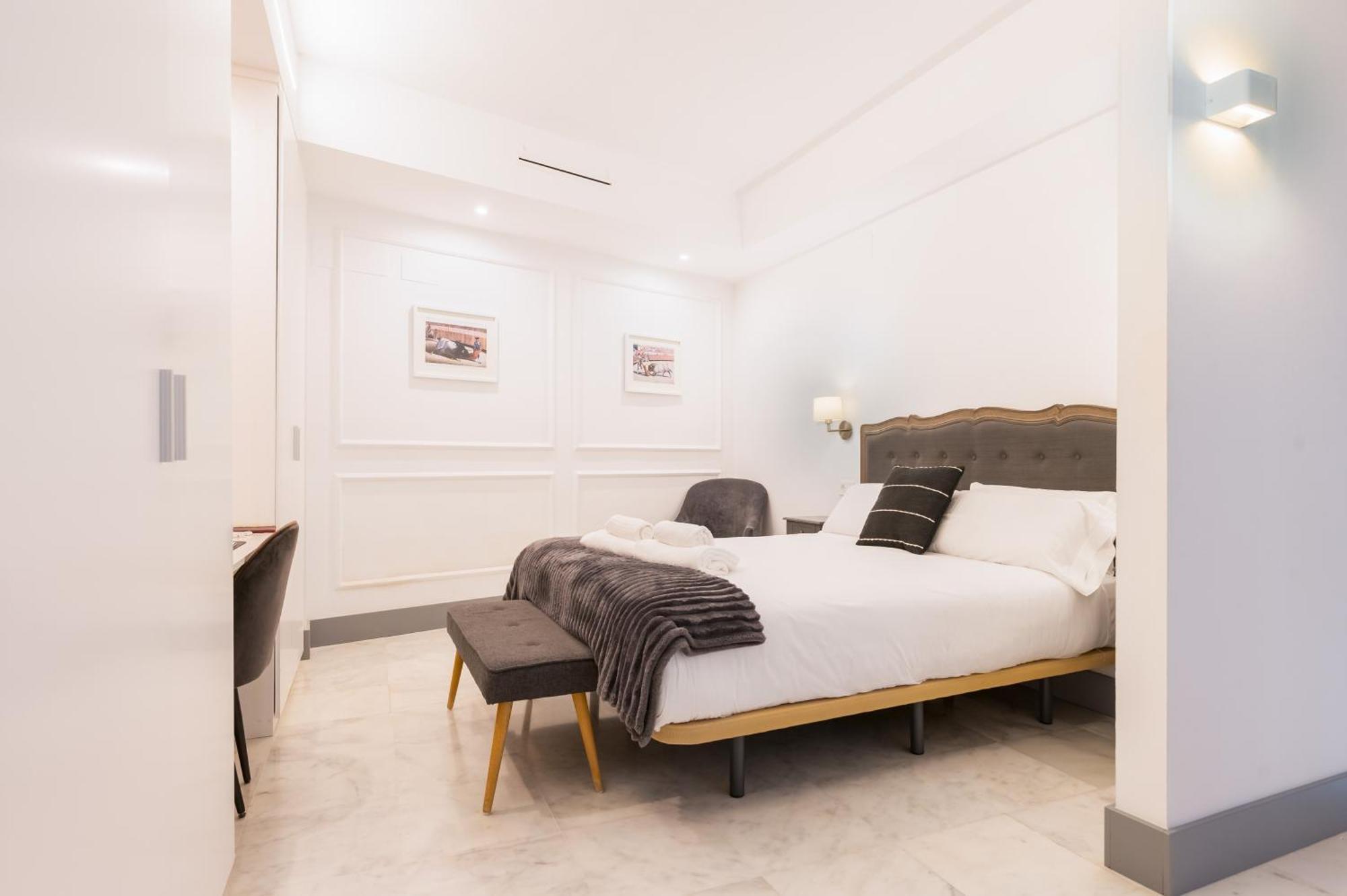 Panther Home Francos Seville Ngoại thất bức ảnh