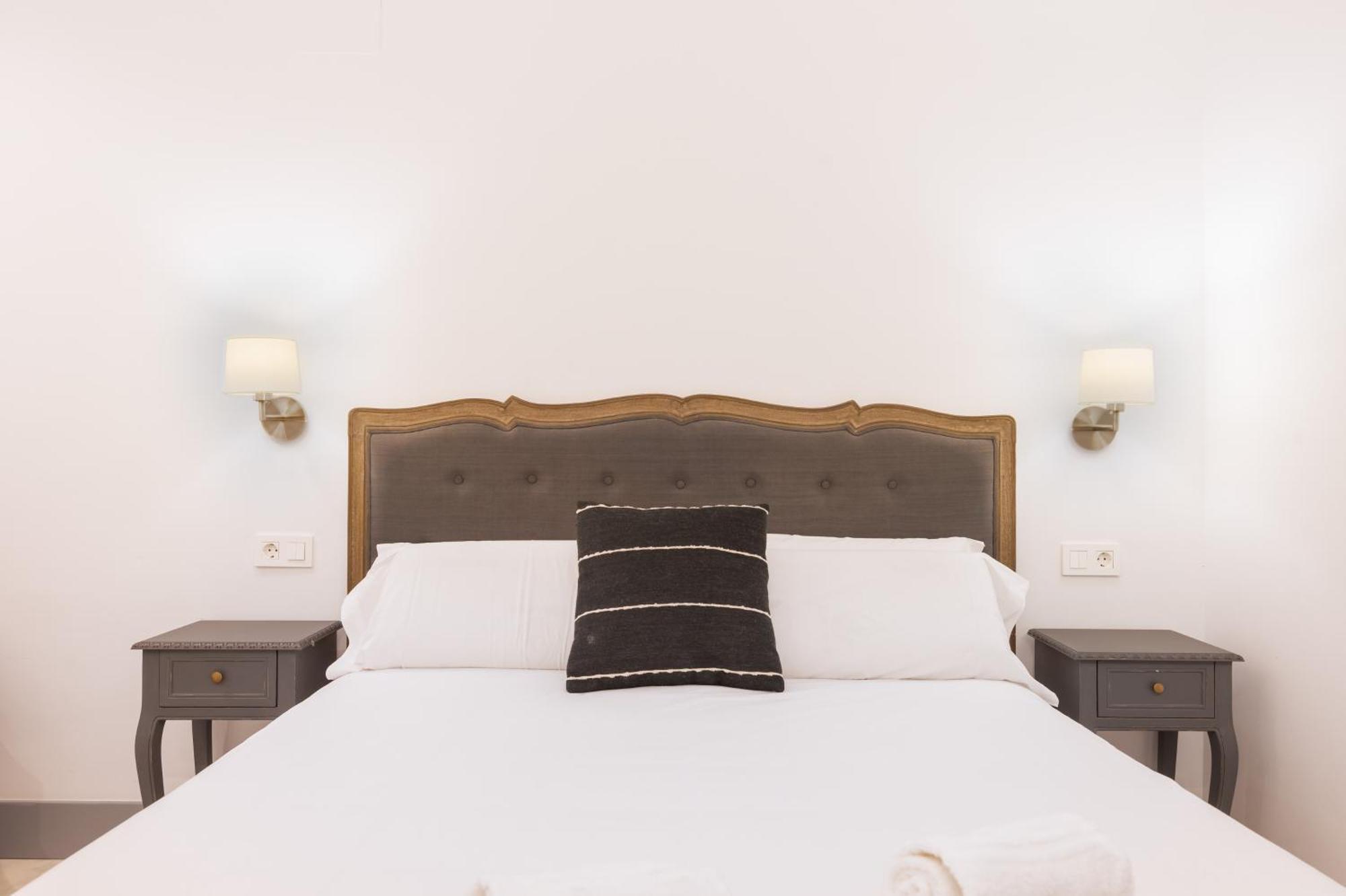 Panther Home Francos Seville Ngoại thất bức ảnh
